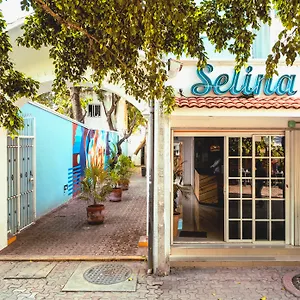 ** Hotel Selina Mexico